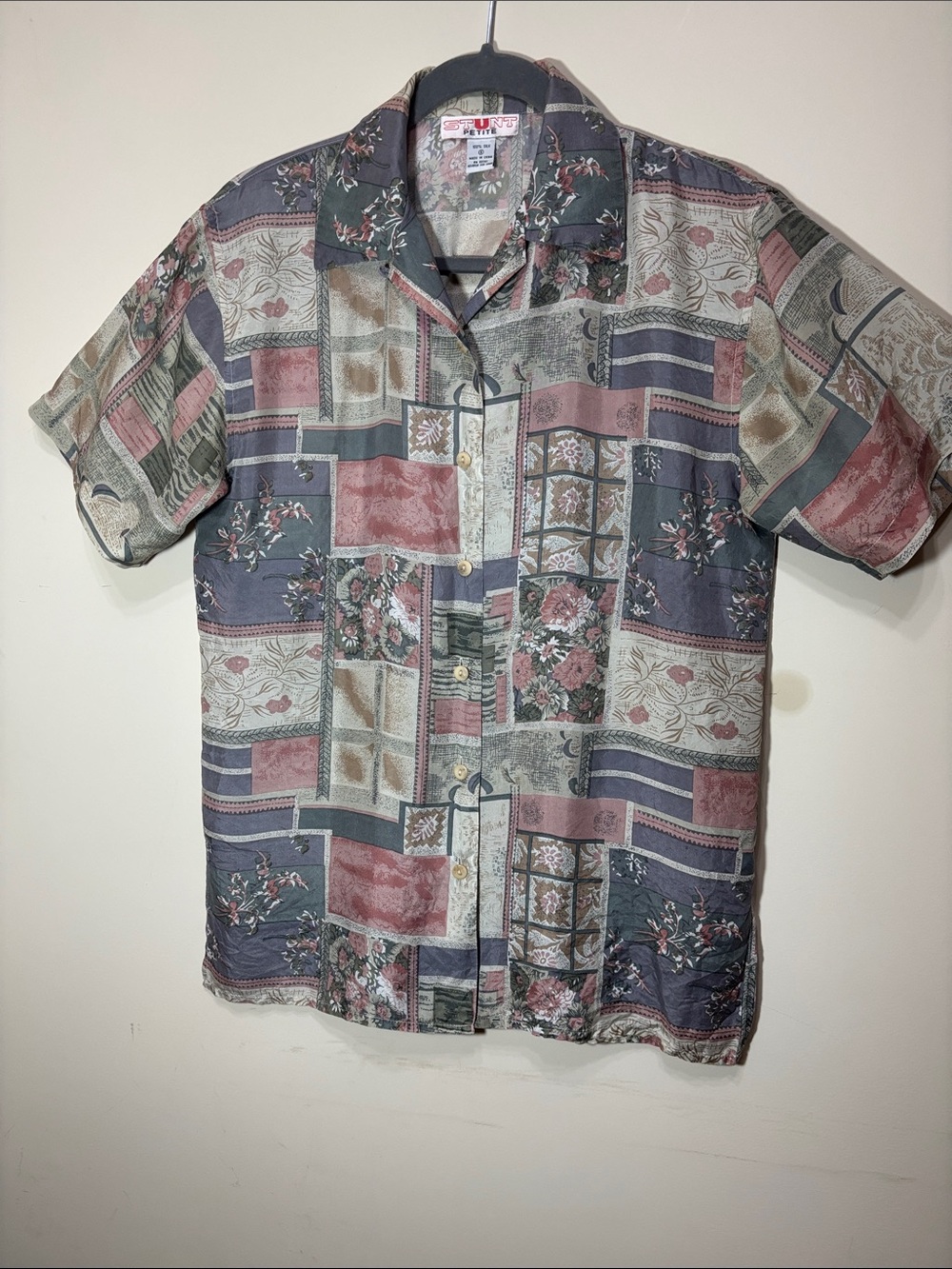100% Silk Stunt Petite Vintage Patchwork Floral Short-Sleeve Shirt - Multicolor - Picture 6 of 8